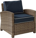 Crosley Furniture Lounge- & Cocktailsessel, Braun/Marineblau, Bradenton Sessel aus Weidengeflecht mit Kissen