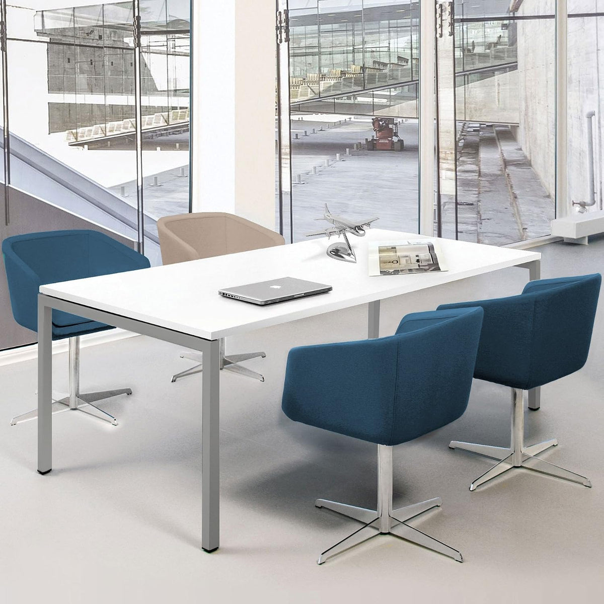 Weber Büro Schreibtisch, 180x80 cm, Silber/Weiss, Büroleben GmbH Profi Besprechungstisch NOVA U 4-6 Pers., Gestellfarbe:Silber